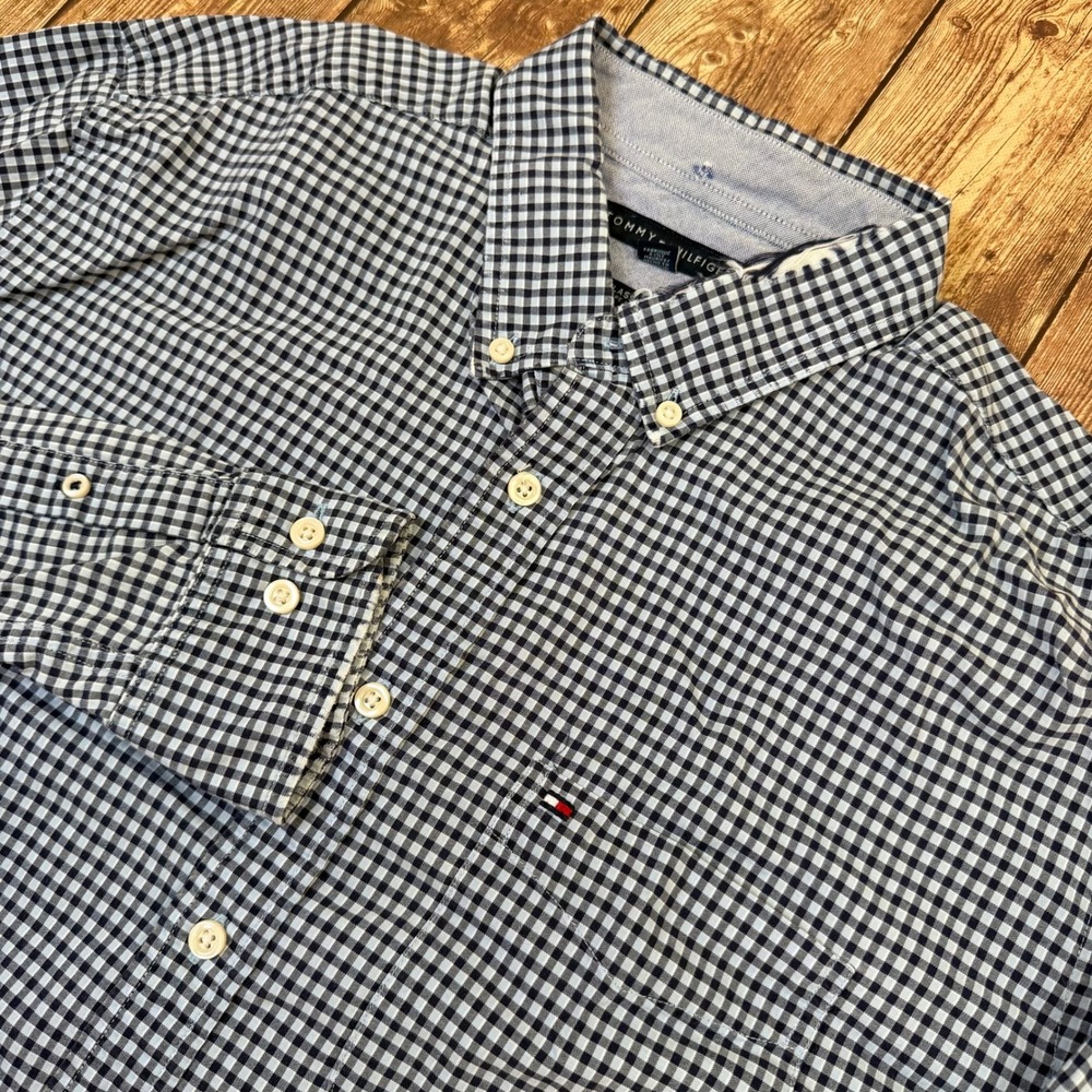 Tommy Hilfiger Classic Fit Button Down Mens Large Blue Gingham Long Sleeve